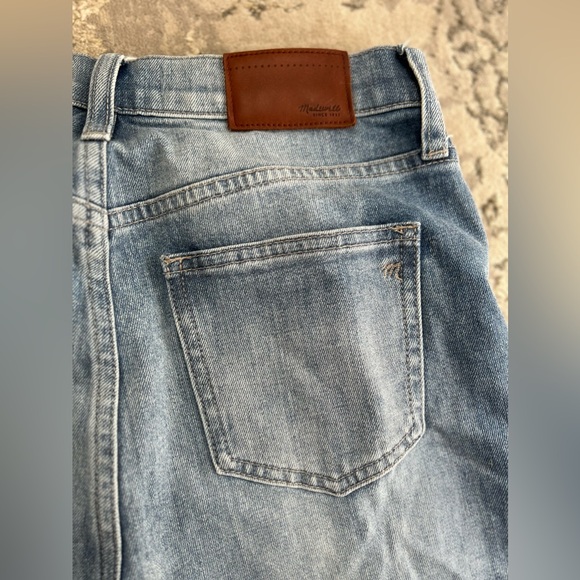 Madewell Flea Market Flare Jeans Button Front Edition - Picture 9 of 11